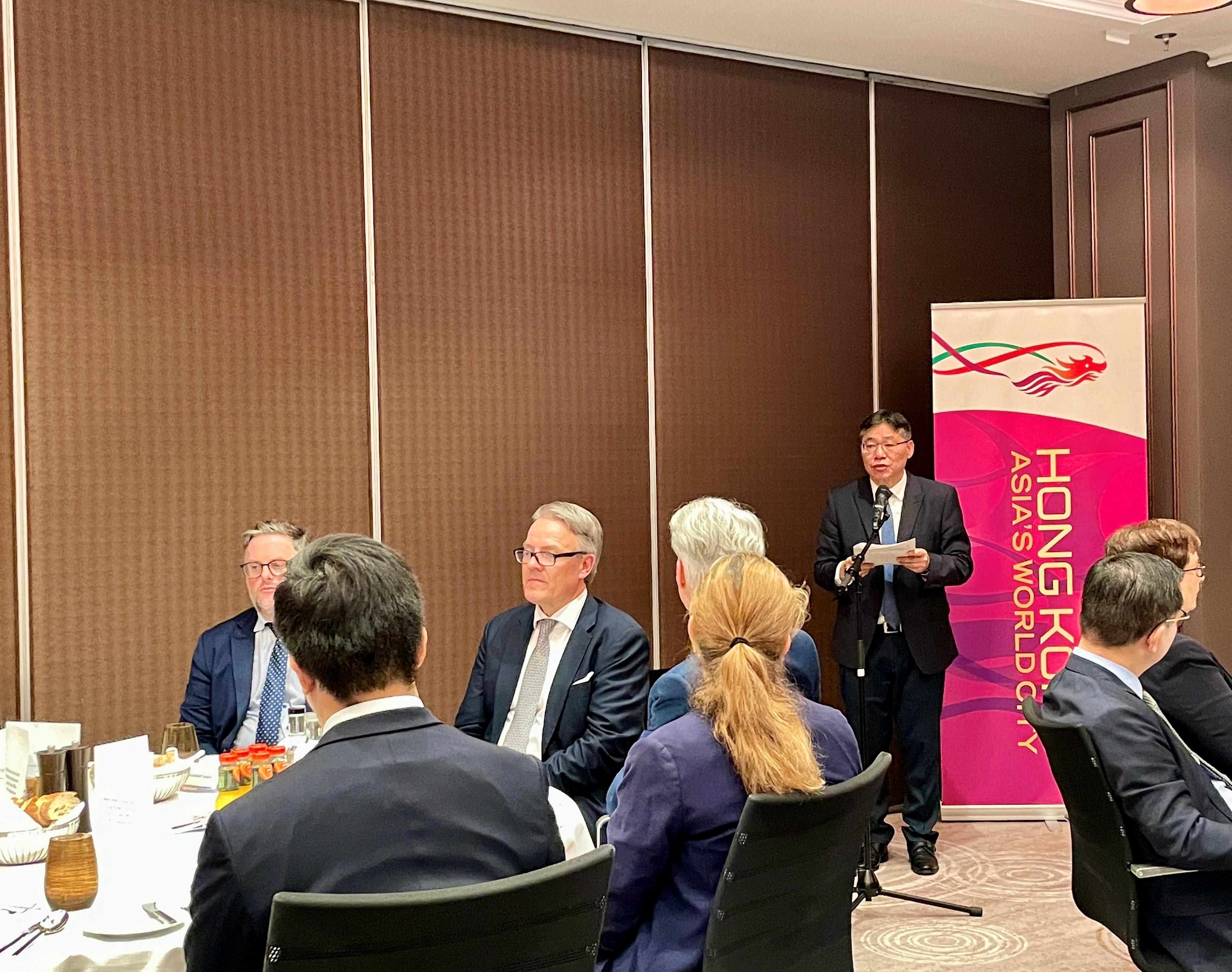 Minister für Verkehr und Logistik spricht bei Networking-Lunch in Hamburg